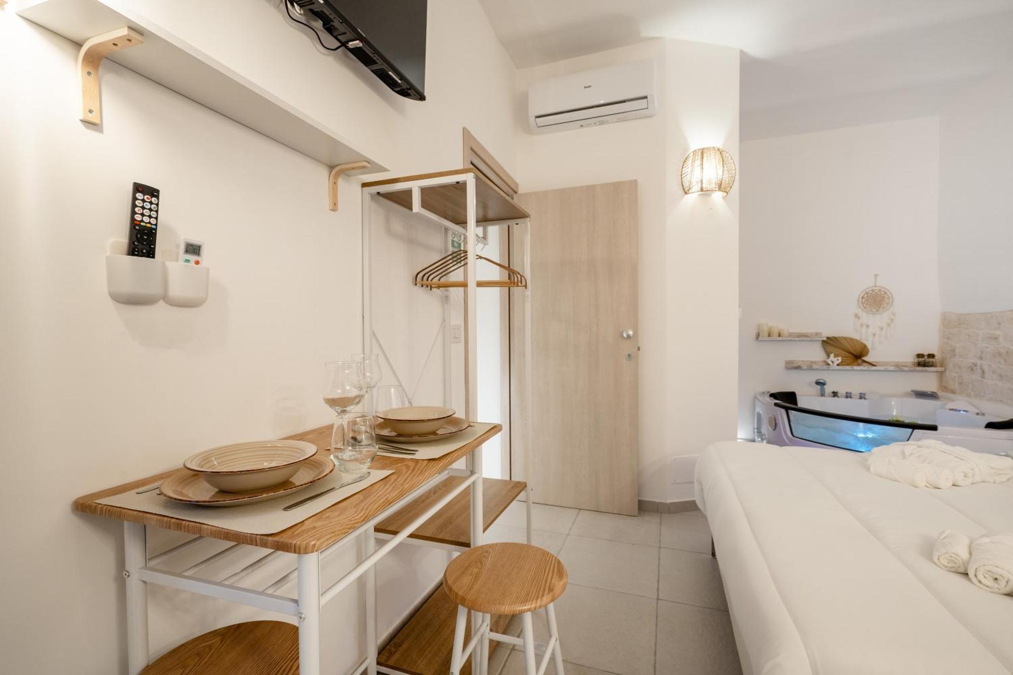 Dimora Giulia Luxury Suite And Room กัสเตลลานา กรอตเต ภายนอก รูปภาพ