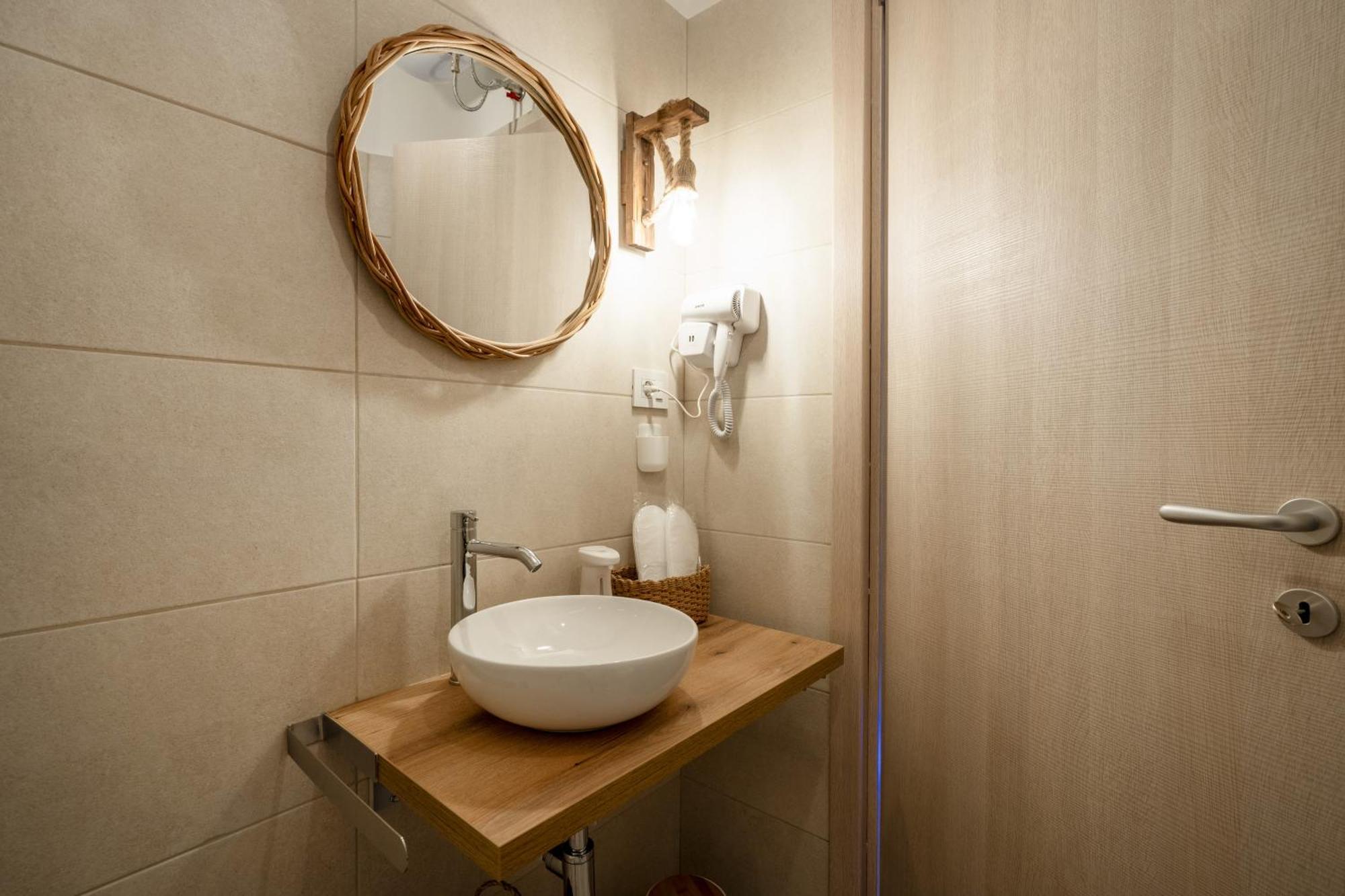 Dimora Giulia Luxury Suite And Room กัสเตลลานา กรอตเต ภายนอก รูปภาพ