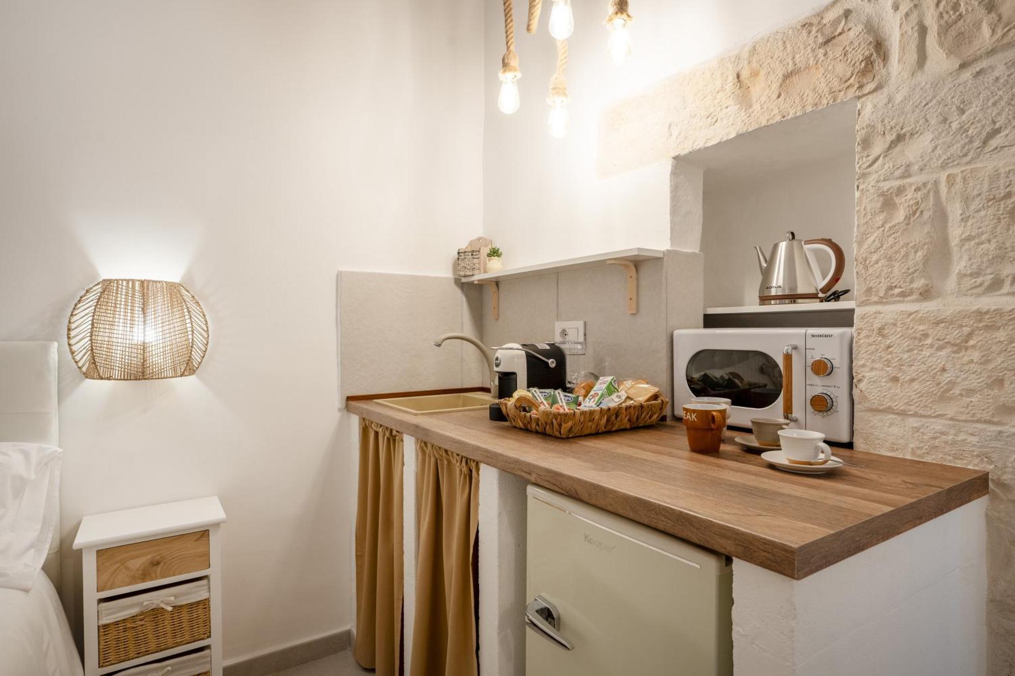 Dimora Giulia Luxury Suite And Room กัสเตลลานา กรอตเต ภายนอก รูปภาพ