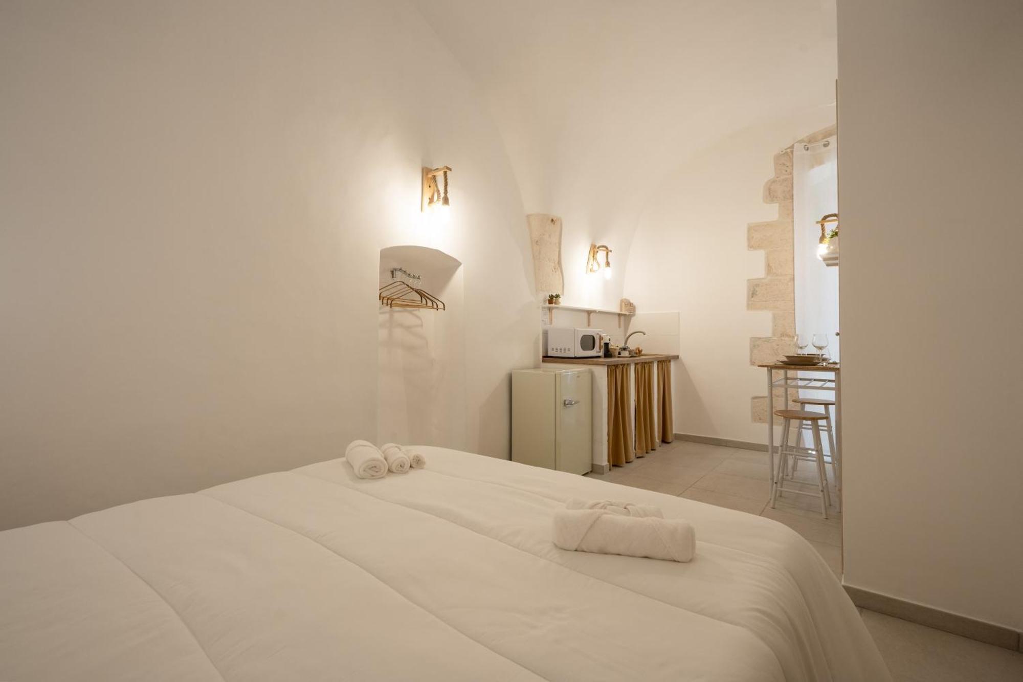 Dimora Giulia Luxury Suite And Room กัสเตลลานา กรอตเต ภายนอก รูปภาพ
